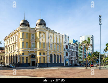 Vieux bâtiment en carré à l'ancienne Marco Zero district Recife - Recife, Pernambuco, Brésil Banque D'Images