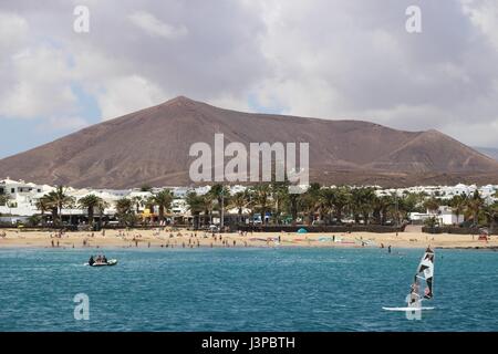 Plage de Playa las Cucharas, Costa Teguise, Lanzarote, îles canaries Banque D'Images