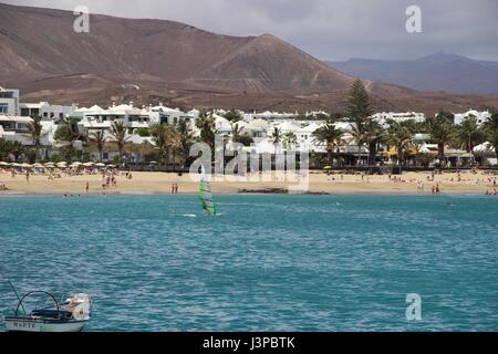 Plage de Playa las Cucharas, Costa Teguise, Lanzarote, îles canaries Banque D'Images