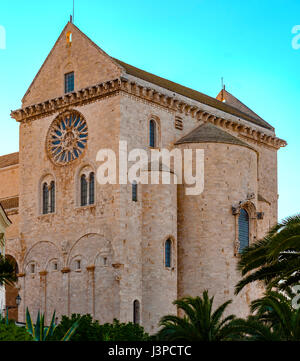 Belle église de la ville de Trani dans les Pouilles. Italie Banque D'Images