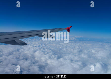 Flugzeug Air Berlin, Wolken Banque D'Images