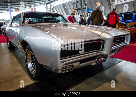 STUTTGART, ALLEMAGNE - Mars 03, 2017 : Muscle Car Pontiac GTO 1969. Plus grand d'Europe Exposition de voitures classiques 'RETRO' classiques Banque D'Images