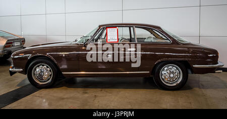 STUTTGART, ALLEMAGNE - Mars 03, 2017 : voiture de direction Alfa Romeo 2600 Sprint (Tipo 106), 1962. Plus grand d'Europe Exposition de voitures classiques 'RETRO' classiques Banque D'Images