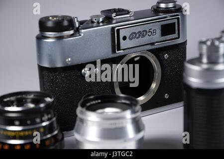 Ancien appareil photo soviétique nourris 5B avec lentilles anciennes Banque D'Images