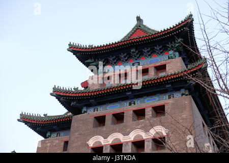 Tir à l'ARC Tour de Zhengyangmen est une porte dans le mur de la ville historique situé au sud de la Place Tiananmen Banque D'Images