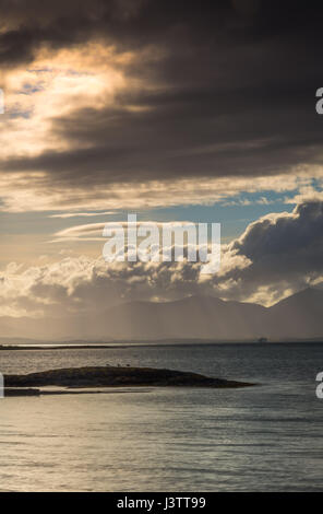 Vues prises à partir de la baie d'Oban à l'égard de l'île de Mull Banque D'Images