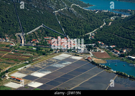 Les marais salants à Ston ville sur Pelješac Banque D'Images