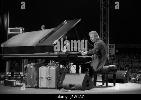 Chick Corea se produisant au Festival de Jazz, Cheltenham Cheltenham, Royaume-Uni. 30 avril 2017 Banque D'Images