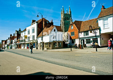 High street et Église St Mildreds Tenterden, Kent Banque D'Images