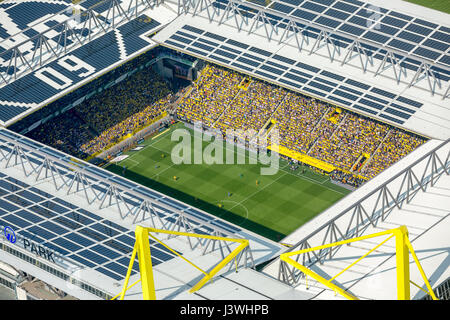 TSG Hoffenheim vs. BVB, Signal Iduna Park, stade de BVB, Westfalenstadion, Bundesligastadion, Dortmund, Ruhr, Rhénanie du Nord-Westphalie, Allemagne,BVB Banque D'Images