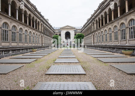 Cour intérieure de l'Hôpital Hôtel-Dieu à Paris Banque D'Images