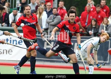 Waterloo, Belgique. 7 mai 2017 hockey play off. mens,Waterloo ducks/dragons Arthur van Doren de dragons en jeu. crédit : leo cavallo/Alamy live news Banque D'Images