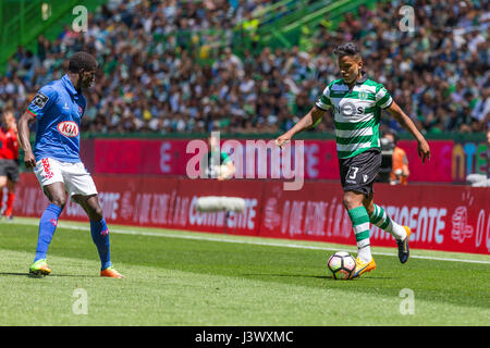 Lisbonne, Portugal. 07Th Mai, 2017. 07 mai, 2017. Lisbonne, Portugal. Les sportifs de l'avant du Brésil Matheus Pereira (73) en action pendant le match Sporting CP v FC OS Belenenses Crédit : Alexandre de Sousa/Alamy Live News Banque D'Images