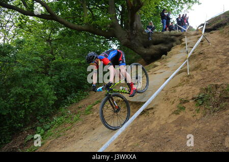 Hadleigh, Essex. UK. 7 mai, 2017. La course est la plus grande de l'année, pour la France, le cross-country, et avec hors catégorie Etat Signification cocktail points UCI sont disponibles, c'est une perspective passionnante pour les coureurs nationaux et internationaux. Pour les élites hommes et femmes, Hadleigh Park International sera de jouer un rôle déterminant dans la préparation des coureurs qui prendront le départ de Nove Mesto Gratuit en République tchèque afin de lancer leur campagne de Coupe du Monde à peine deux semaines après. Penelope Barritt/Alamy Live News Banque D'Images