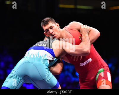 Novi Sad, Serbie. 7 mai, 2017. Viktor Lorincz win médaille d'wrestling championship à Novi Sad Crédit : Nenad Mihajlovic/Alamy Live News Banque D'Images