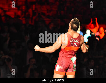 Novi Sad, Serbie. 7 mai, 2017. Viktor Lorincz win médaille d'wrestling championship à Novi Sad Crédit : Nenad Mihajlovic/Alamy Live News Banque D'Images