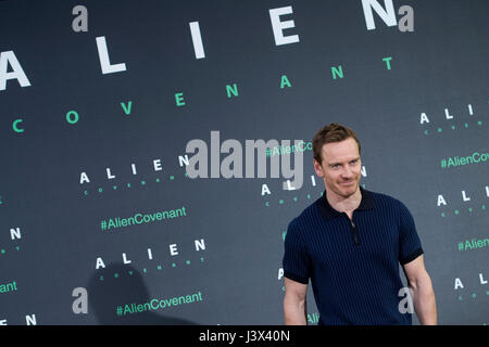 Madrid, Espagne. 8 mai, 2017. L'acteur Michael Fassbender pendant une séance de photos pour " Alien : Pacte " premiere film à Madrid , Espagne , Lundi, Mai 08, 2017. Gtres más información : crédit en ligne Comuniación,S.L./Alamy Live News Banque D'Images