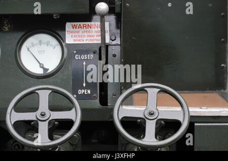 La pompe d'incendie armée vintage de l'équipement. Banque D'Images