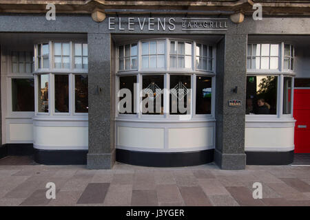 Vue générale du pays de Galles et de l'international du Real Madrid, Gareth Bale Elevens's Bar and Grill à Cardiff, Pays de Galles, Royaume-Uni Banque D'Images