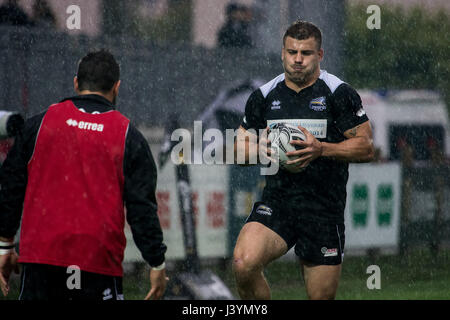 Milano, Italie. 06 mai, 2017. Samedi dernier, le défi entre Zèbre Parma contre Benetton Treviso et les deux italiens de la pro12. Credit : Luca Marenda/Pacific Press/Alamy Live News Banque D'Images