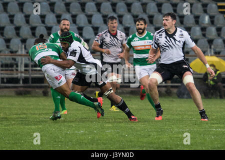 Milano, Italie. 06 mai, 2017. Samedi dernier, le défi entre Zèbre Parma contre Benetton Treviso et les deux italiens de la pro12. Credit : Luca Marenda/Pacific Press/Alamy Live News Banque D'Images