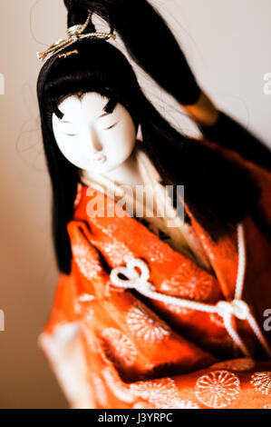 Geisha femme figure en studio Banque D'Images