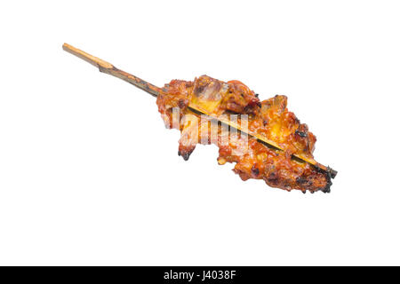 Poulet rôti avec du bambou isolé sur fond blanc ,le style de nourriture thaïe dans le nord-est. ,With clipping path Banque D'Images