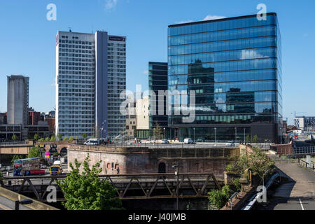 Le 'tour' du nord et de l'hôtel immeuble d'appartements et le remblai 101 Immeuble de bureaux , Greengate, Salford, Manchester, Angleterre, RU Banque D'Images