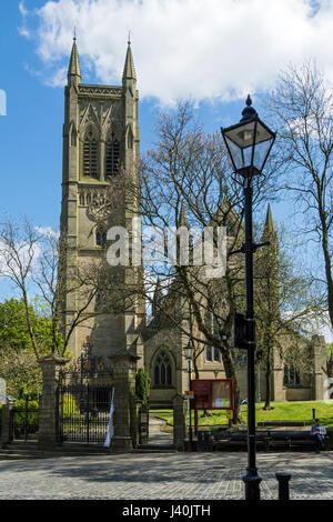 Église Saint Pierre, Bolton, Manchester, Angleterre, Royaume-Uni. Communément connu sous le nom de Bolton l'église paroissiale. Banque D'Images