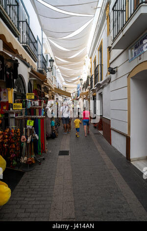 La rue Commercial à Nerja, Andalousie, Espagne Banque D'Images