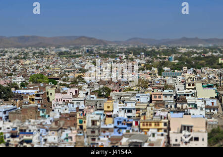 Udaipur city top vue miniature de zone résidentielle, Rajasthan, Banque D'Images