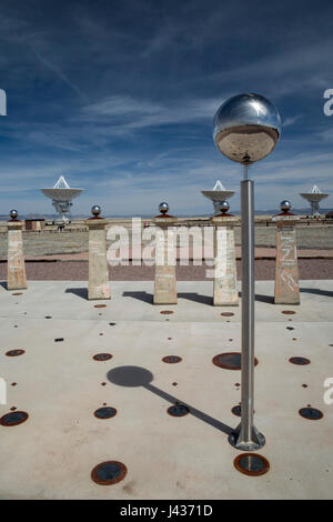 Datil, Nouveau Mexique - Le cadran solaire Bracewell au Very Large Array radio telescope dans l'ouest du Mexique. Le VLA, qui se compose de 27 grand plat ante Banque D'Images