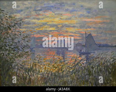 Cette peinture, *Marine View with a Sunset*, de Claude Monet, capture la beauté sereine de l’océan au coucher du soleil. Le style impressionniste signature de Monet utilise des couleurs vives et un pinceau délicat pour transmettre l'atmosphère et le mouvement de la mer et du ciel. Banque D'Images