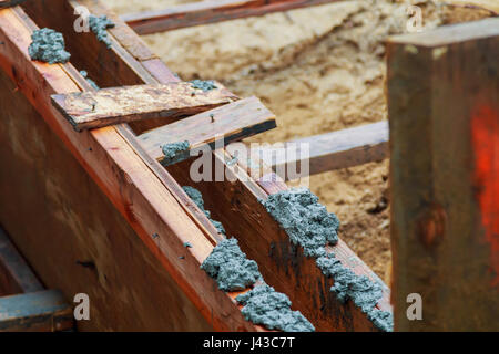 Bois de coffrage poutre de renfort en béton coffrage béton pour remplir. Banque D'Images