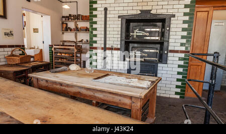 La zone de travail de la boulangerie à Beamish Museum,Angleterre,UK Banque D'Images