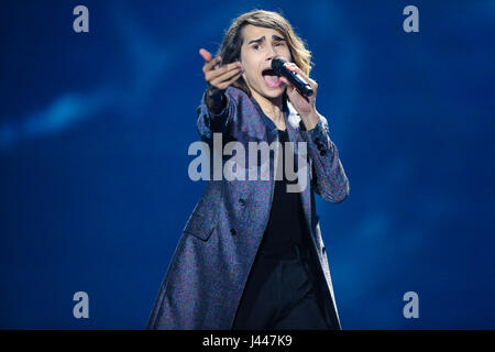 Kiev, UKRAINE - Mai 08, 2017 : Isaïe de l'Australie à la première demi-finale du Concours Eurovision de la chanson au cours de répétition, à Kiev, Ukraine Banque D'Images