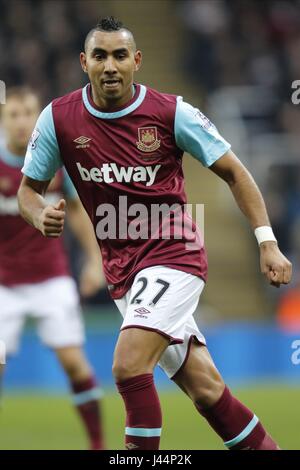 DIMITRI PAYET, West Ham United FC West Ham United FC ST JAMES PARK NEWCASTLE ANGLETERRE 16 Janvier 2016 Banque D'Images