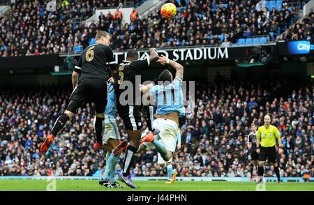 ROBERT HUTH MARQUE Manchester City Manchester City V V Leicester Leicester CI ETIHAD STADIUM MANCHESTER EN ANGLETERRE 06 février 20 Banque D'Images