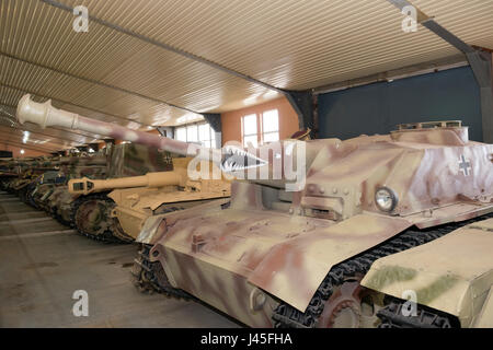 La région de Moscou, Russie - 01 septembre 2015 : assault gun StuG 40 Ausf. G des forces armées de l'Allemagne nazie dans le musée de véhicules blindés, de Koubinka Banque D'Images