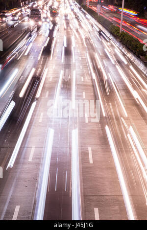 Binhe Road Traffic de la ville de Shenzhen, province du Guangdong, Chine Banque D'Images