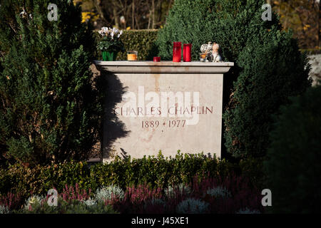 La tombe et pierre tombale de Charles Chaplin, acteur et réalisateur de films muets. Cimetière de Corsier-sur-Vevey. 20 Novembre 2016 Banque D'Images