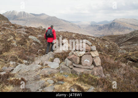 Sentier de Beinn Eighe point de départ des sentiers et de l'information à Leitir Paradise parking Glas na Banque D'Images