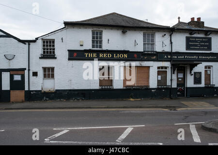 Pub fermé près de Heathrow Banque D'Images