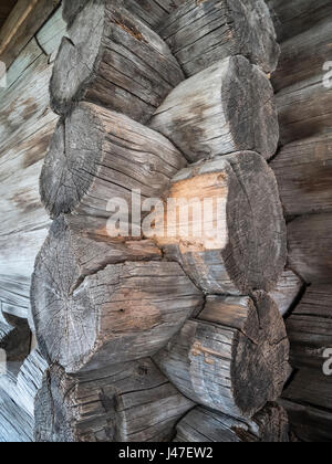 La plus ancienne église de la Trinité en bois construit en 1551 sur l'île de Sviyazhsk au confluent de la Volga et Sviyaga les rivières. Banque D'Images