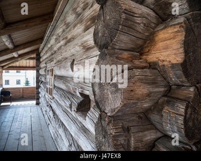 La plus ancienne église de la Trinité en bois construit en 1551 sur l'île de Sviyazhsk au confluent de la Volga et Sviyaga les rivières. Banque D'Images
