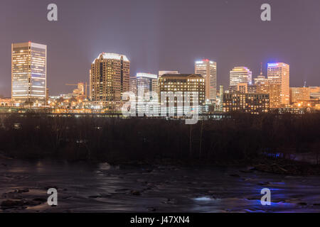 Richmond, Virginie - Dec 19, 2017 : vue panoramique vue sur l'horizon, de Richmond, en Virginie pendant la nuit. Banque D'Images