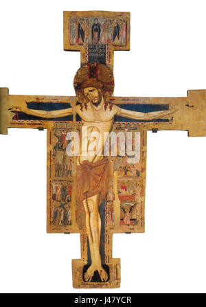 Crucifix en bois situé dans la cathédrale de San Martino à Lucques, Italie, datant du 13ème siècle. La croix représente le Christ crucifié, la Vierge Marie et Saint Jean l'évangéliste. Il est couronné par un cymatium avec le Christ Rédempteur intronisé entre les anges et deux bustes de saints. La croix est faite d'orme et mesure environ huit pieds de hauteur. Banque D'Images