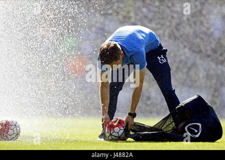 Ballons de Tottenham Hotspur FC SPRINKLEUR CRYSTAL V Tottenham Hotspur FC V CRYSTAL White Hart Lane, London ANGLETERRE 20 Septembre Banque D'Images