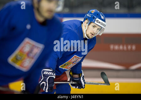 Paris, France. 10 mai, 2017. Session de formation de la République tchèque, l'équipe nationale de hockey sur glace aux Championnats du Monde à Paris, France, le 10 mai 2017. Petr Holik : Michal Kamaryt Crédit/CTK Photo/Alamy Live News Banque D'Images