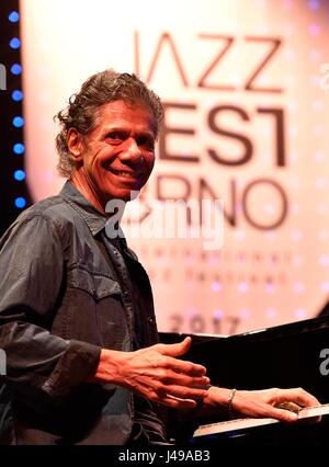 Brno, République tchèque. 04 mai, 2017. Le pianiste de jazz Chick Corea effectue à Brno, en République tchèque, le 4 mai 2017. Photo : CTK Vaclav Salek/Photo/Alamy Live News Banque D'Images